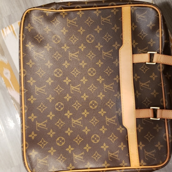 Louis Vuitton briefcases - Picture 7 of 7